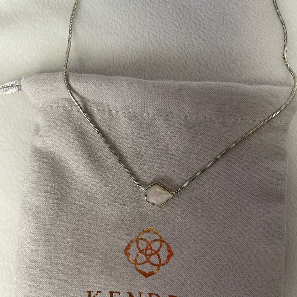 Kendra Scott Necklace